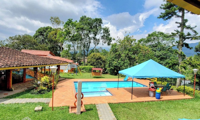 Calarca Hotel | El Gran Chaparral