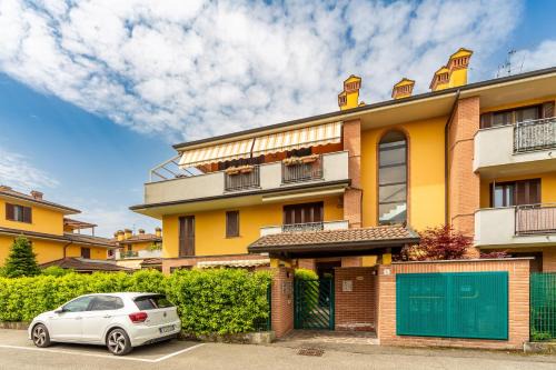 Dresano Apartment | El Sol Residence - Modern house near Milan