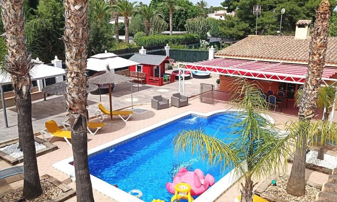 Elche House | Elche Alicante ideal familias Piscina Barbacoa