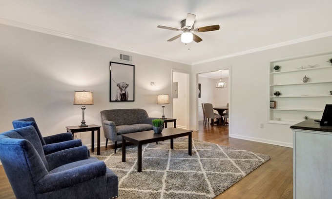 Midtown Apartment | Elegance Prime 2BR Pet OK