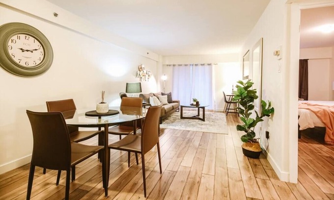 Saskatoon Downtown Apartment | ~ Elegant 1 Bedroom Condo ~