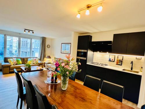 Jewish Quarter Apartment | Elegant 3-Bedroom Apartment