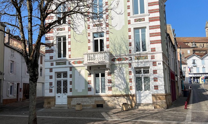 Bourbonne-les-Bains Cottage | Elegant 3-Star Apartment with Rooftop Terrace, Near Thermal Baths in Bourbonne-les-Bains