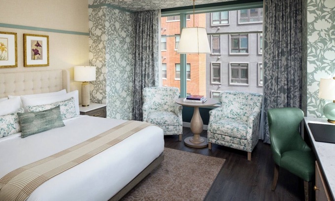 Fitzsimons Hotel | Elegant Accommodation with Balcony, Kitchen and Gas Fireplace!