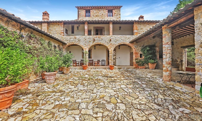 Bucine Villa | Elegant Chianti Classico Villa with Stunning Views + Starlink
