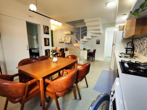 Cachoeira do Bom Jesus Apartment | Elegant Duplex