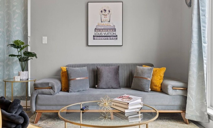 West Philadelphia Apartment | Elegant Escape 2-bedroom apartment in amazing Philadelphia with AC near ZOO