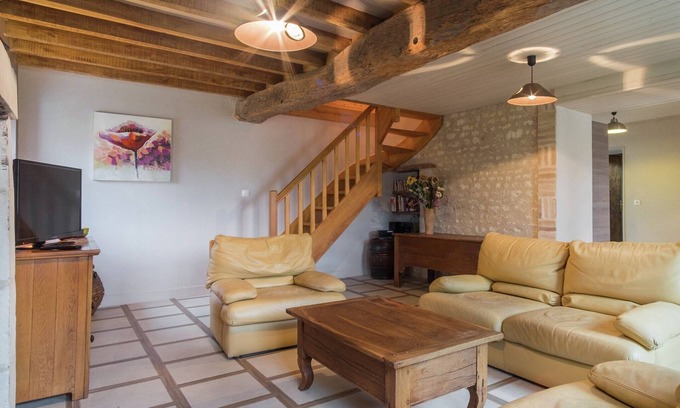 La Tour-Saint-Gelin House | Elegant Farmhouse in Bruères