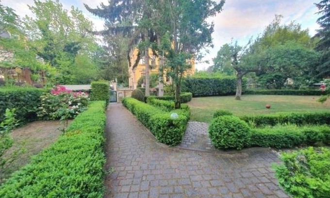 Blasewitz Apartment | "Elegant furnished apartment in Blasewitz - near Blaues Wunder and University Hospital"