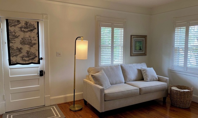 Edenton Cottage | Elegant Historic Cottage in Downtown Edenton