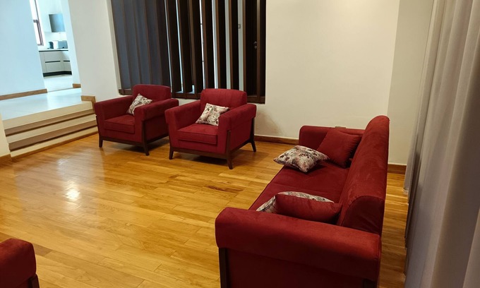 Entebbe Villa | Elegant Lakeside Furnished Villa at Pearl Marina Garuga