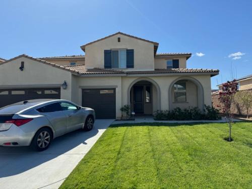 Sun City House | Elegant Retreat with Private Luxurious Gen Suite
