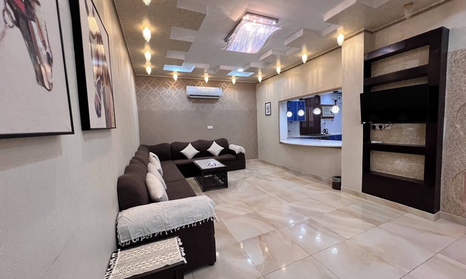 Medina Condo | elegant room