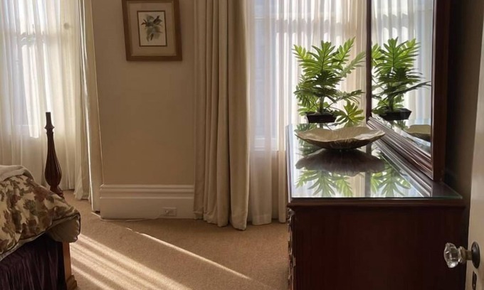 Lower Pacific Heights House | Elegant Victorian Italianate House in Pacific Heights