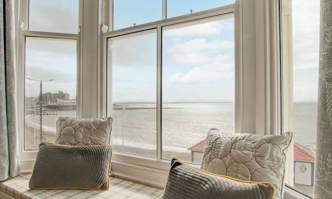 Aberystwyth Apartment | Elenydd Apartment - One Bedroom Apartment, Sleeps 2