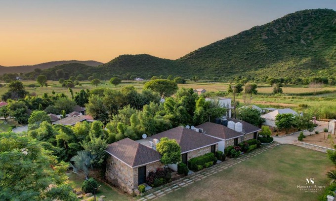 Viratnagar Resort | Elite Valley Grassfield Resort