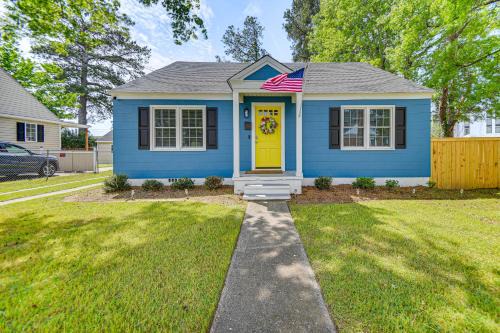 Elizabeth City House | Elizabeth City Abode with Fenced Yard, Near Downtown