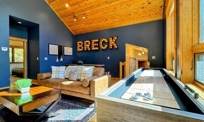 Breckenridge Heights House | Elkhorn Lodge Private Home, Hot tub, Multi-Family, Game Room, Dog Friendly