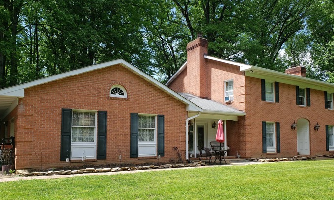 Granite House | Ellicott City Colonial / 45% Monthly Discounts