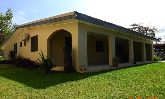 Port Vila House | Elluk East 5 Bedroom House