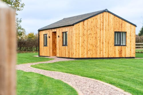 Radbourne House | Elm Lodge