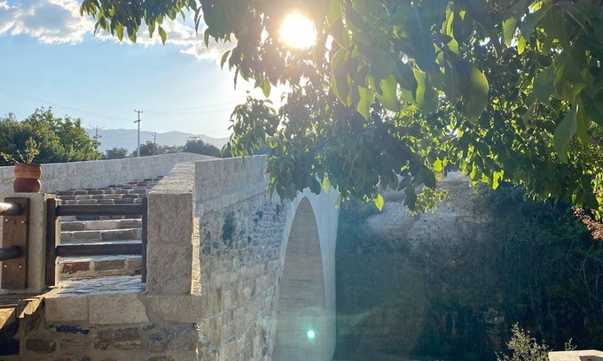 Karacasu House | Elmas Restaurant ve Pansiyon
