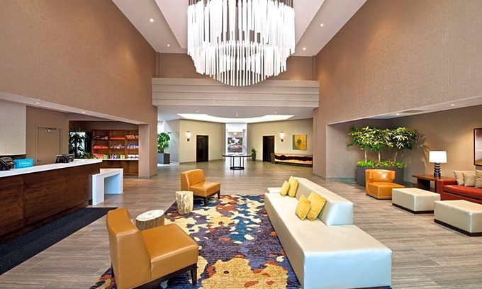 Lynnwood Hotel | Embassy Suites by Hilton Seattle North Lynnwood