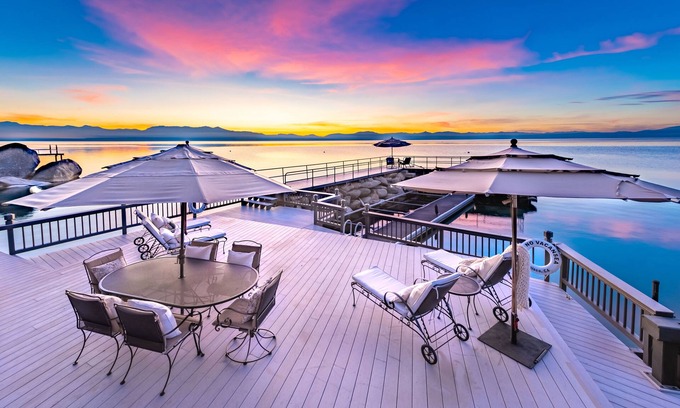 Glenbrook House | Emerald Water Luxury Lakefront Estate