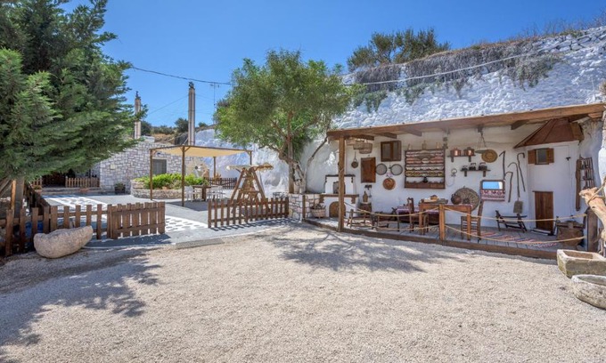 Milos House | Emilia's Little Farmhouses