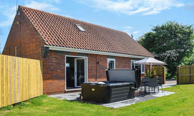 Driffield Cottage | Emmotland Retreat - UK44180