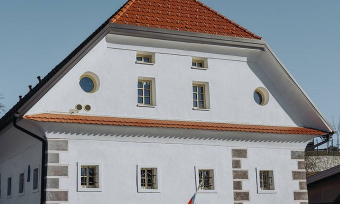 Dobrova-Polhov Gradec Apartment | Enchanted Misty Valley Cottage Apartments - Classic One Bedroom Apartment