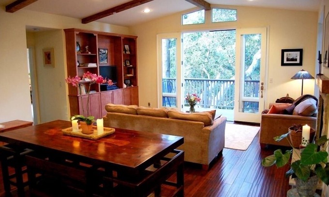 Carmel House | Enchanted Oaks~Lovely Retreat in the Treetops~Gorgeous, Peaceful, Private