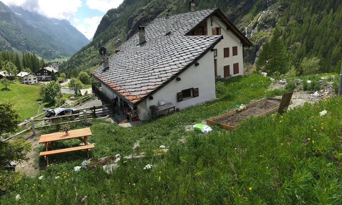 Gressoney-la-Trinite House | Enchanting Chalet on the ski slopes