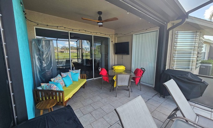 Sarasota House | Enchanting 3-Bedroom Townhome in Sarasota Perfect for Your Florida Getaway!