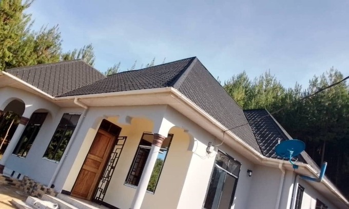 Lushoto Apartment | Enchanting 4-bedroom apartment with WiFi in Lushoto Tanga