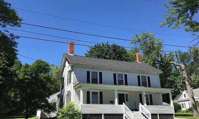 Augusta House | Enchanting 6 Bdrm home, 3 min from beautiful Downtown