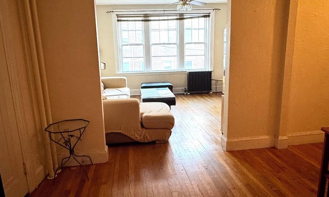 Commonwealth Apartment | Enchanting apartment with WiFi/furnished in vibrant Boston hood on the trains.