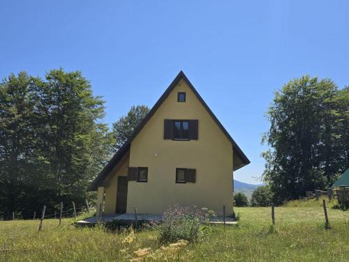 Razvrsje House | Enchanting chalet amidst impressive nature