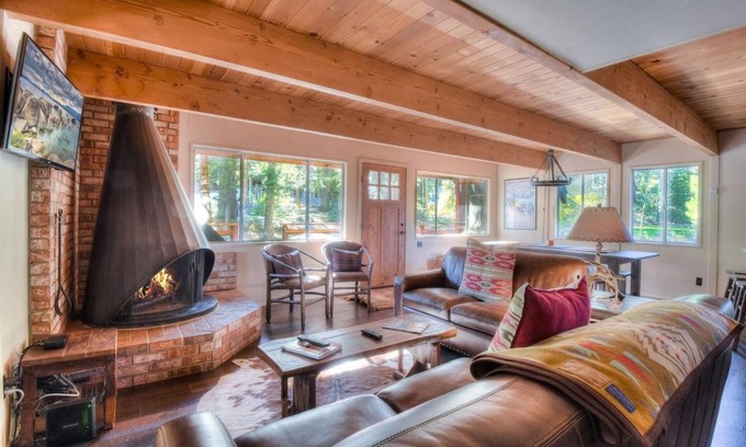 Chamberlands Cabin | Enchanting Chamberlands Cabin