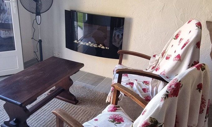 Bergerac Cabin | Enchanting comfortable and private.