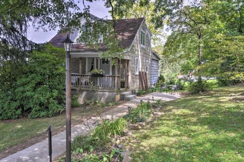 Morgantown House | Enchanting Family House with Balcony Less Than 3 Mi to WVU!