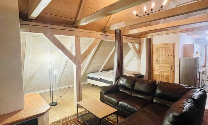 Barleben Apartment | Enchanting four-bed apartment near Magdeburg