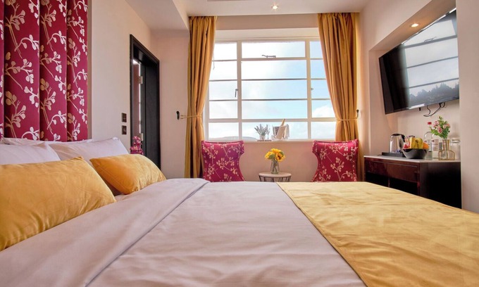 Oban Hotel | Enchanting Oban Stay: Perfect Base for Culture Enthusiasts, 3 Rooms