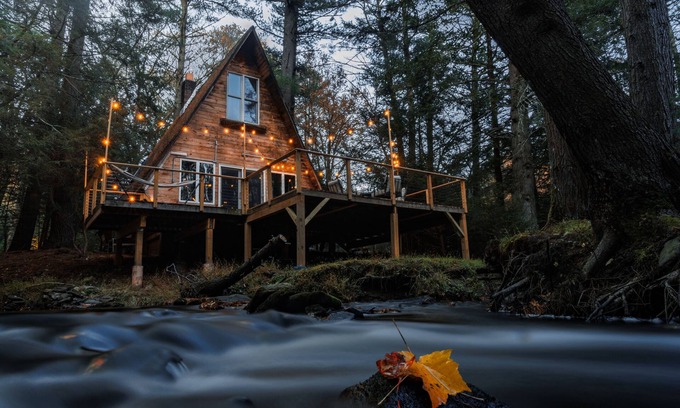 Yulan Cabin | Enchanting River - Waterfront A Frame Cabin