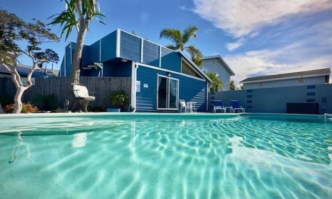Leucadia House | Encinitas - The Leucadia Beach Grotto - Pet-Friendly & Steps to Everything!