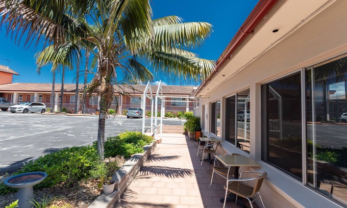 Engadine Hotel | Engadine Motor Inn