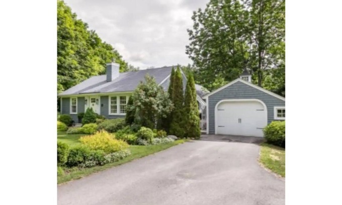 Elkins House | English Country Cottage in New Hampshire