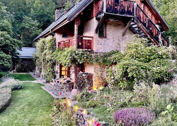 La Garde House | EnJOiE AdH