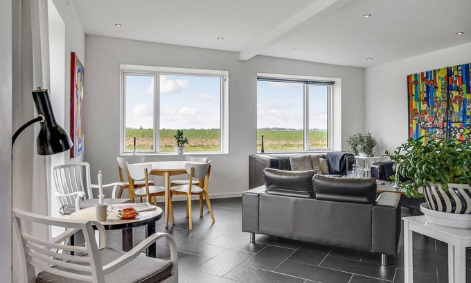 Naesby House | Enjoy a wonderful vacation in this quietly located vacation home.