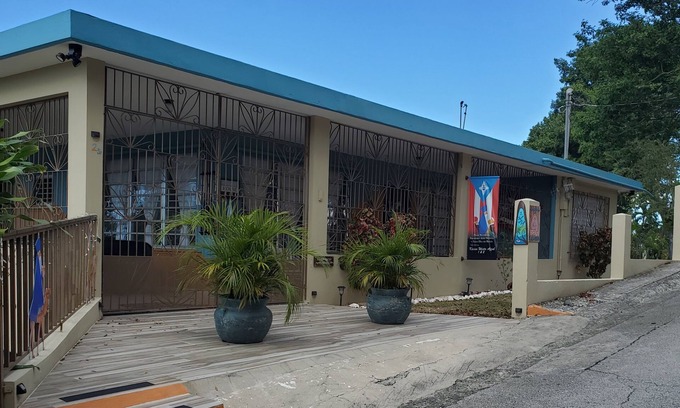 Hormigueros House | Enjoy Beautiful Sunsets, panoramic views POOL and AIR CONDITIONING